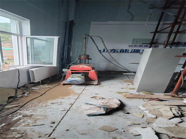 方山地基基础下沉墙体裂缝加固注浆顶升施工