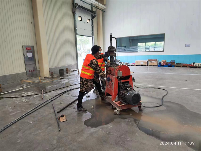 方山厂房地面下沉塌陷注浆加固施工